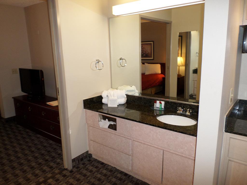 Wingate By Wyndham Canton-Hall Of Fame Kamer foto